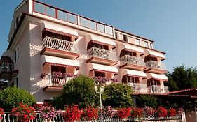 Bed & Breakfast Villa Klara